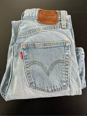 Levis “Capital E” True Premium Vintage Pre 1971 Ribcage Straight Jeans 25/27